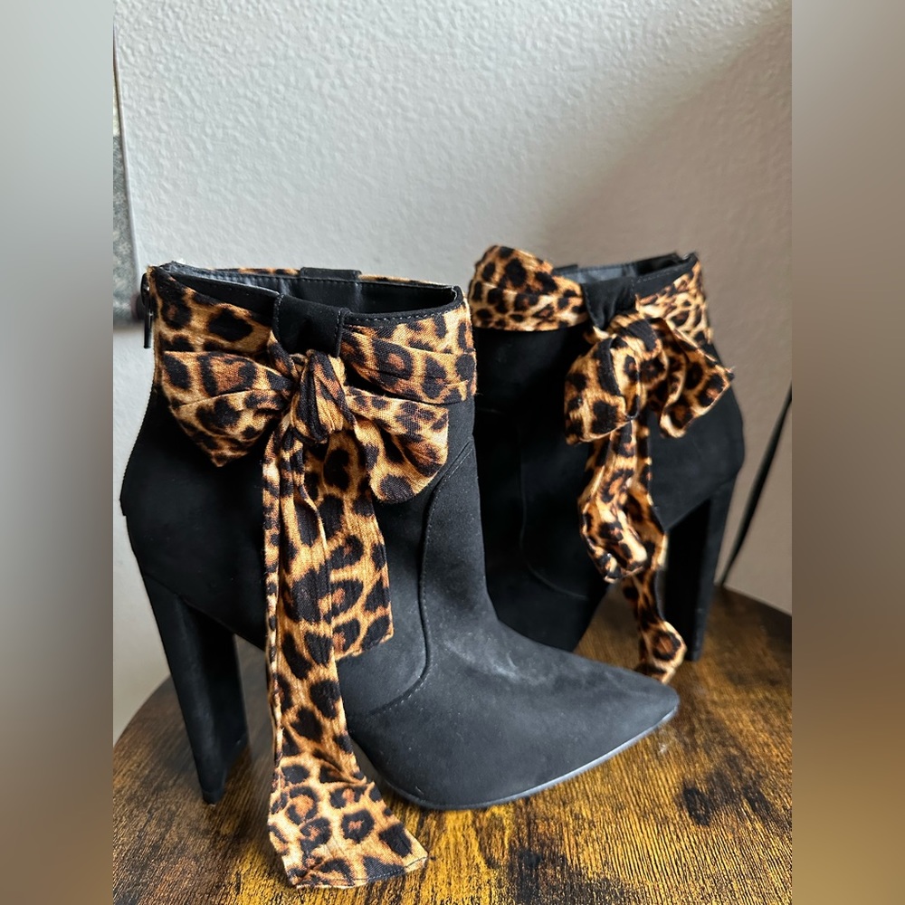 Jessie James Decker X JustFab Collab Heels